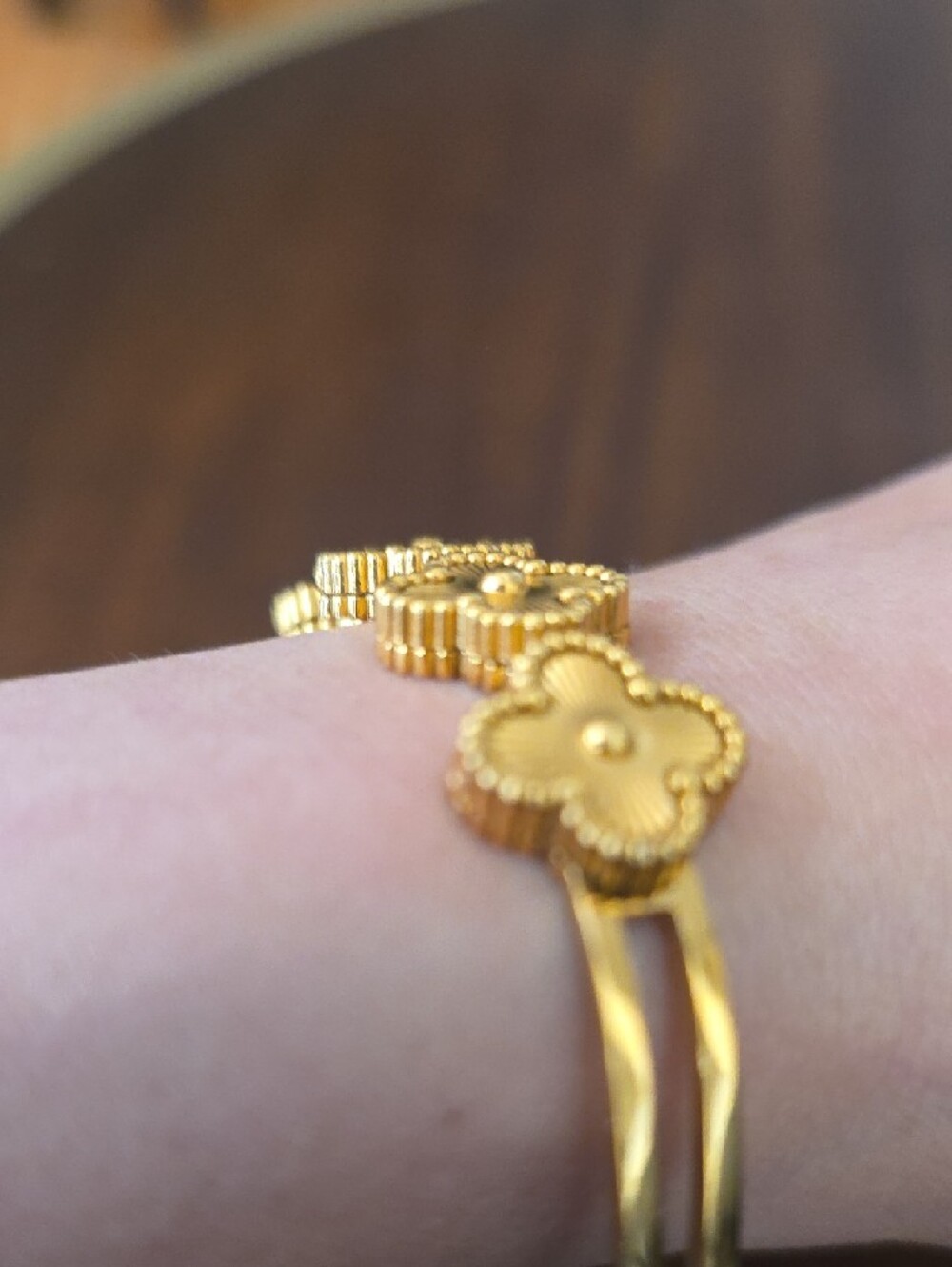 NEW Dubai Gold Plated Clover Floral Bangle Bracelet Designer Style - Picture 6 of 7